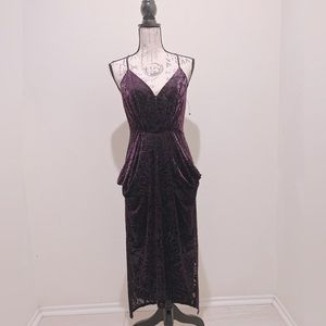 NWOT BCBGeneration Women's Sleeveless Midi velvet floral Dress with Pock…